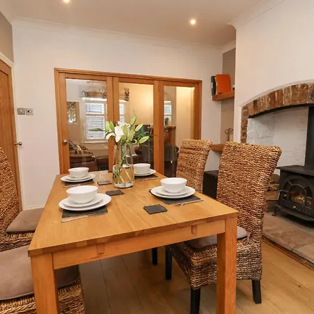 202 Salisbury Terrace